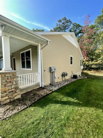 1231 Blue Heron Drive, Ludington, MI 49431