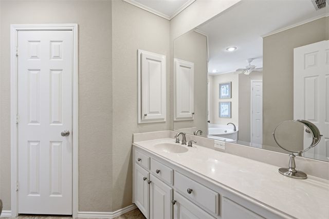 907 Hemphill Drive, Cleburne, TX 76033