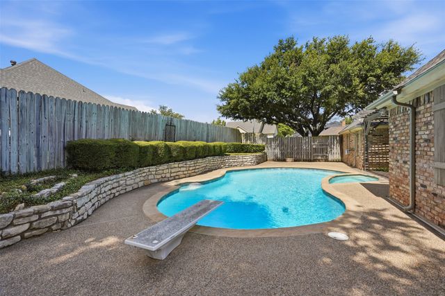 907 Hemphill Drive, Cleburne, TX 76033