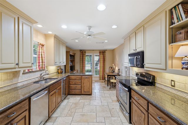907 Hemphill Drive, Cleburne, TX 76033