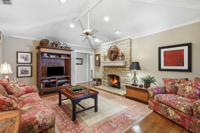 907 Hemphill Drive, Cleburne, TX 76033