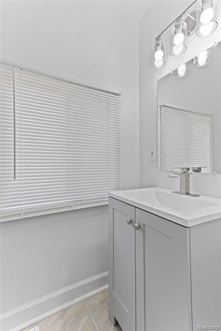 5739 Barham Street, Detroit, MI 48224