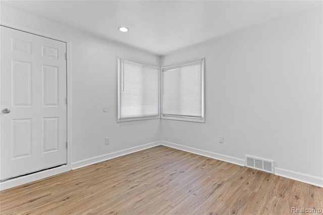 5739 Barham Street, Detroit, MI 48224