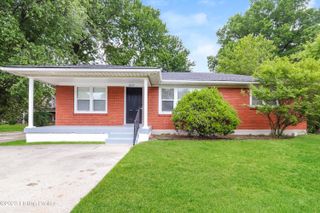 3005 Rockford Ln, Louisville, KY 40216
