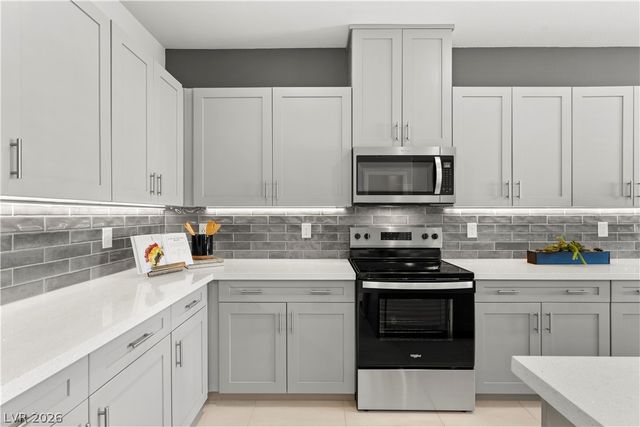 5639 Amethyst Valley Street, Las Vegas, NV 89118