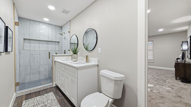 1004 Lakeview Drive, Joshua, TX 76058