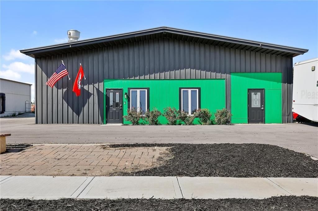 914 SE 7th Terrace, Lee's Summit, MO 64063