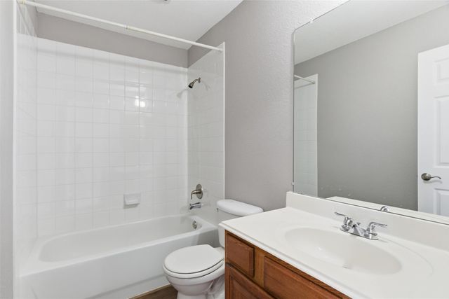 1436 Meadowbrook Lane, Nevada, TX 75173