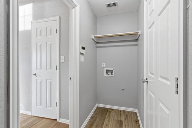 1436 Meadowbrook Lane, Nevada, TX 75173