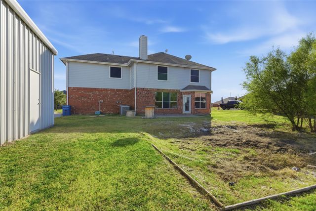 1436 Meadowbrook Lane, Nevada, TX 75173