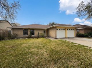 2791 Spring Moss Drive, League City, TX 77573