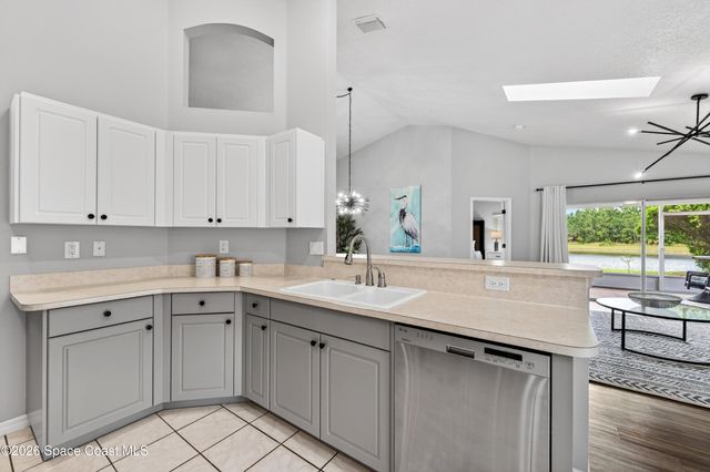 550 Morning Cove Circle SE, Palm Bay, FL 32909