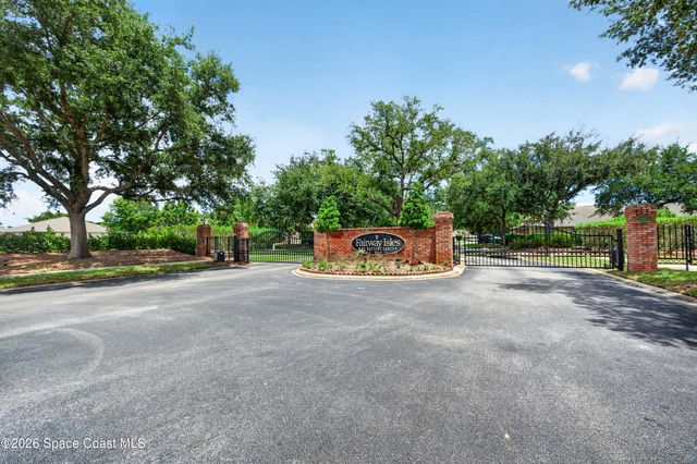 550 Morning Cove Circle SE, Palm Bay, FL 32909