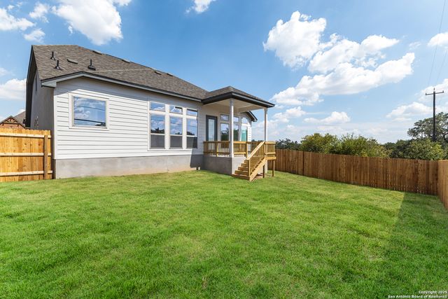 130 Gallant Fox, Castroville, TX 78009