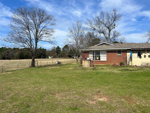907 County Road Se 3430, Winnsboro, TX 75494
