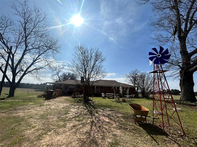 907 County Road Se 3430, Winnsboro, TX 75494