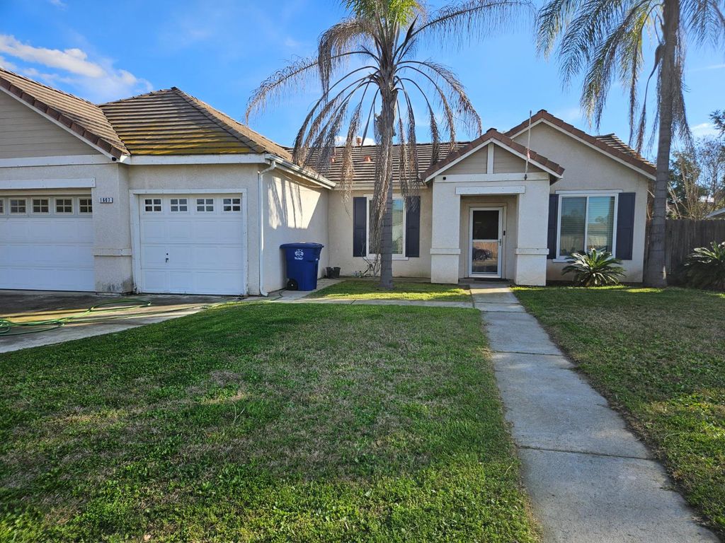 1607 Cooper Street, Selma, CA 93662