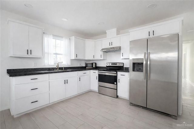 512 E Los Torritos Street, Weslaco, TX 78596