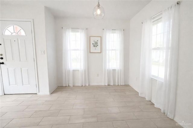 512 E Los Torritos Street, Weslaco, TX 78596