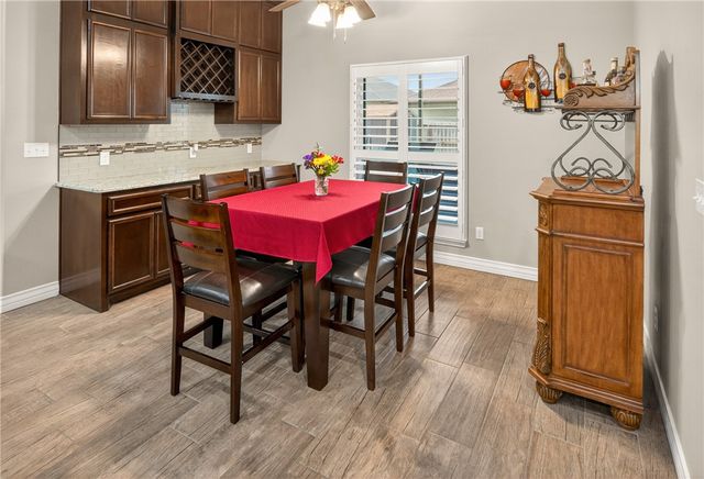 7814 Superman Dr, Corpus Christi, TX 78414