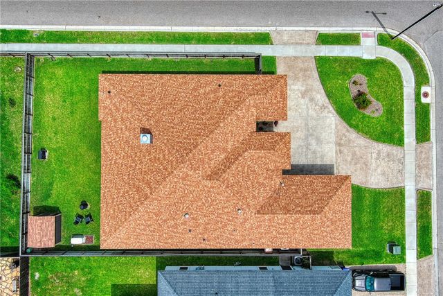 7814 Superman Dr, Corpus Christi, TX 78414