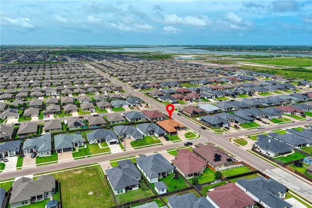 7814 Superman Dr, Corpus Christi, TX 78414