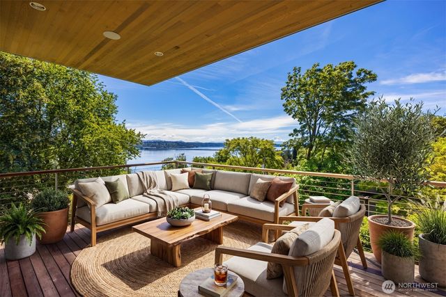 3431 E Superior Street, Seattle, WA 98122