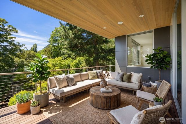 3431 E Superior Street, Seattle, WA 98122