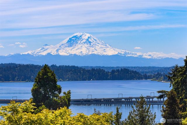 3431 E Superior Street, Seattle, WA 98122