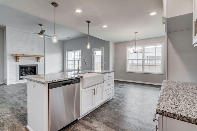 934 S Pindall Lane, Nixa, MO 65714