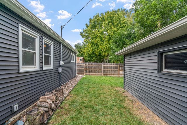 2310 Byrd Avenue N, Golden Valley, MN 55422