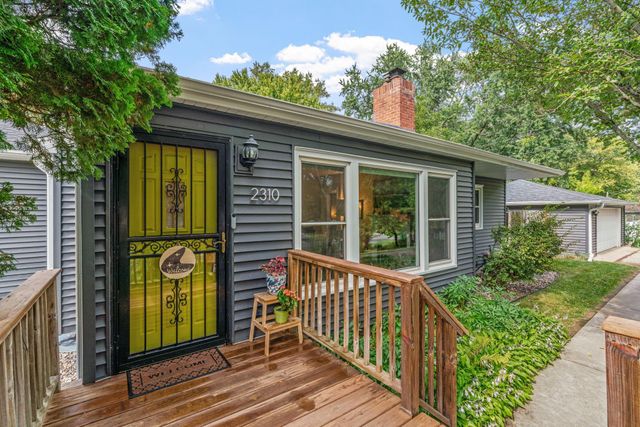 2310 Byrd Avenue N, Golden Valley, MN 55422