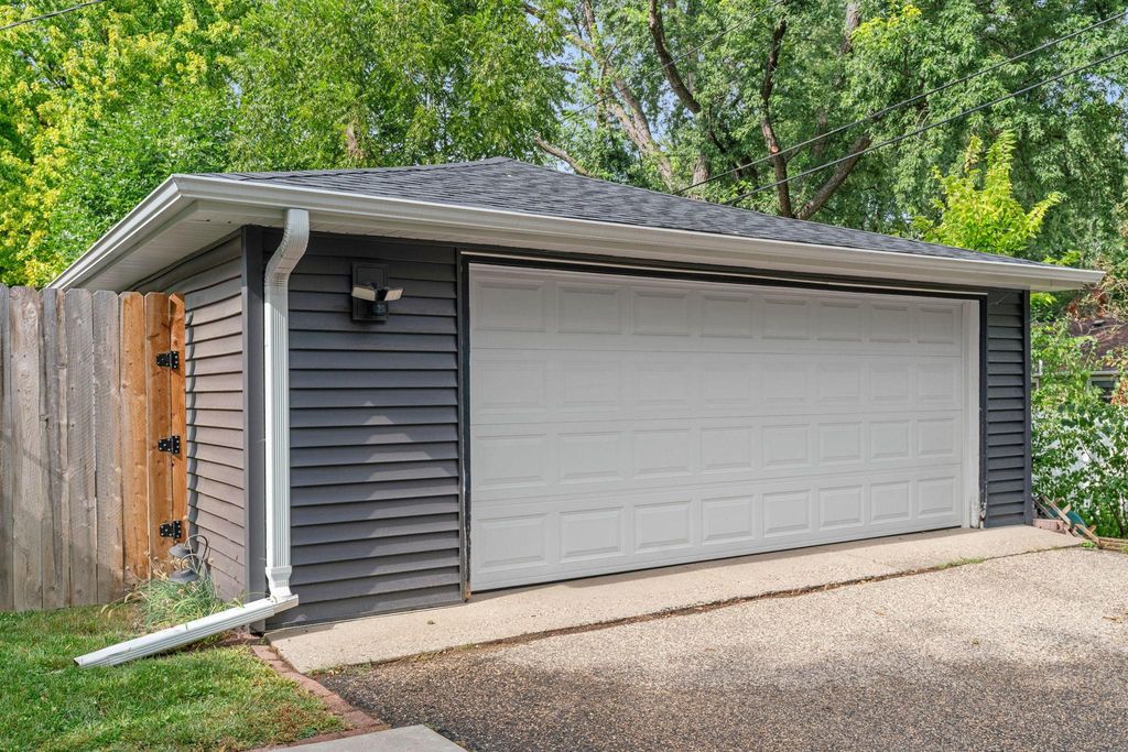 2310 Byrd Avenue N, Golden Valley, MN 55422 — photo 4