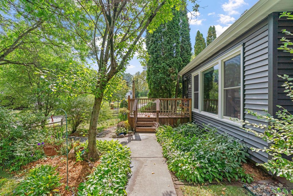 2310 Byrd Avenue N, Golden Valley, MN 55422 — photo 5