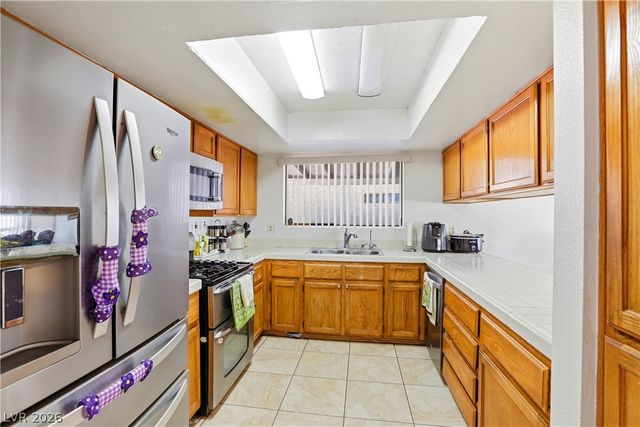6549 West Pepperidge Way, Las Vegas, NV 89108