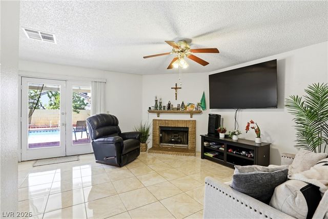 6549 West Pepperidge Way, Las Vegas, NV 89108