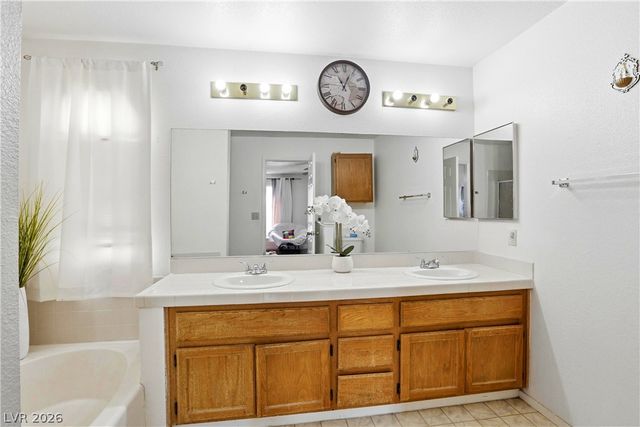 6549 West Pepperidge Way, Las Vegas, NV 89108
