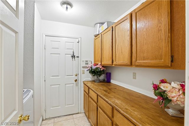 6549 West Pepperidge Way, Las Vegas, NV 89108