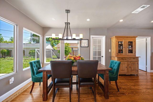4601 Staggs Way, Sacramento, CA 95822