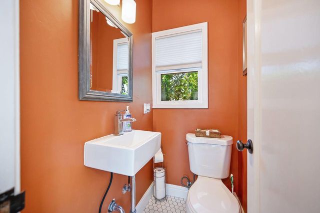 4601 Staggs Way, Sacramento, CA 95822