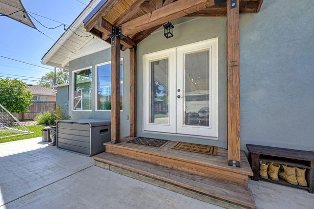4601 Staggs Way, Sacramento, CA 95822