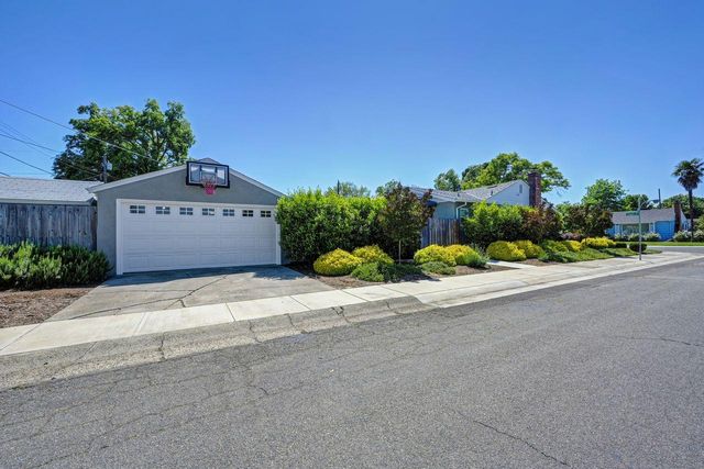 4601 Staggs Way, Sacramento, CA 95822