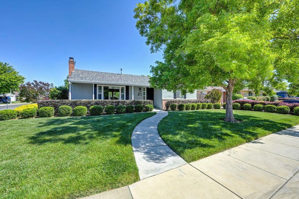 4601 Staggs Way, Sacramento, CA 95822