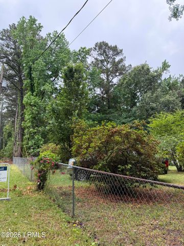185 Stanley Road, Beaufort, SC 29906
