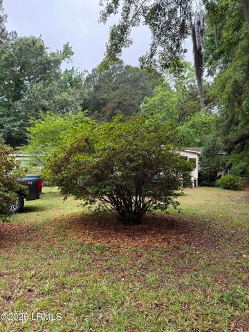 185 Stanley Road, Beaufort, SC 29906