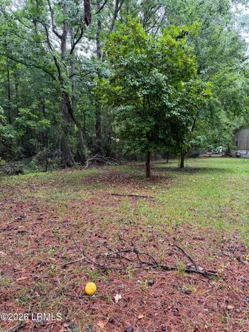 185 Stanley Road, Beaufort, SC 29906