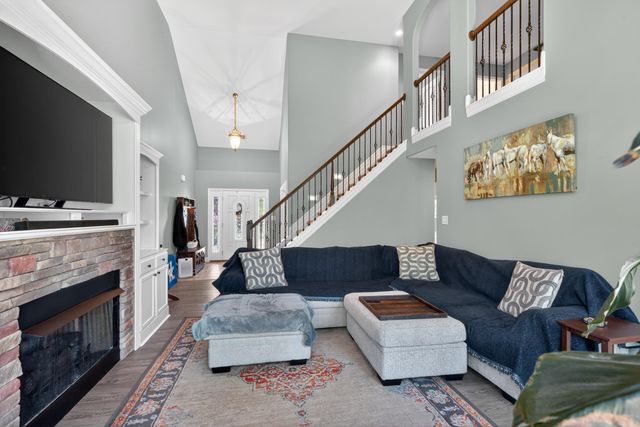 4625 Windstar Way, Lexington, KY 40515