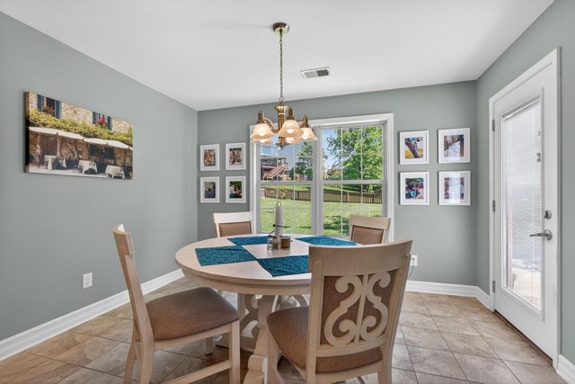 4625 Windstar Way, Lexington, KY 40515