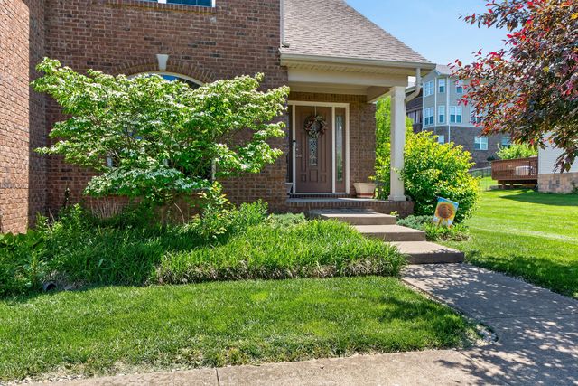 4625 Windstar Way, Lexington, KY 40515