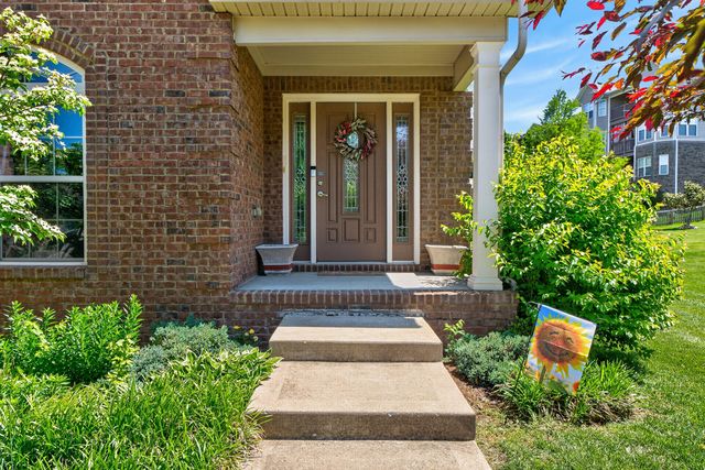 4625 Windstar Way, Lexington, KY 40515